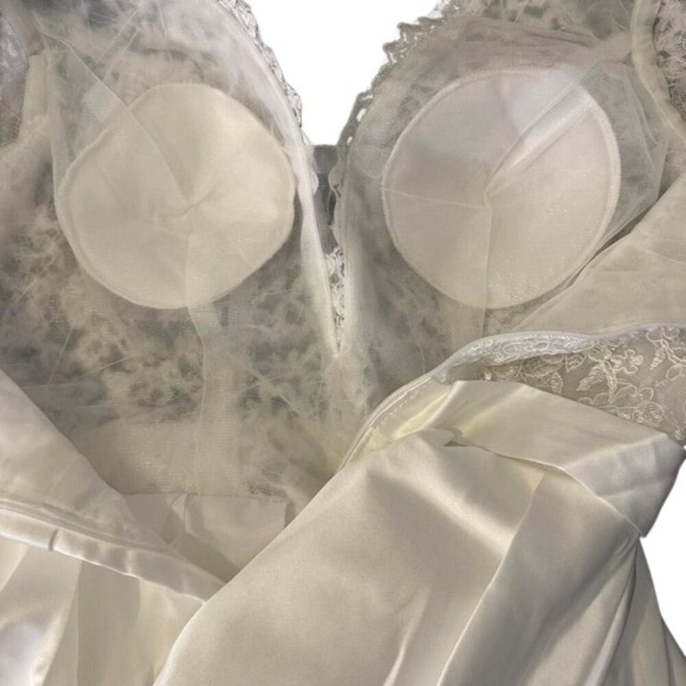 White Lace Long Sleeve A-Line Wedding Dress Satin Skirt V-Neck Bridal Gown Sz 12 - Picture 6 of 7